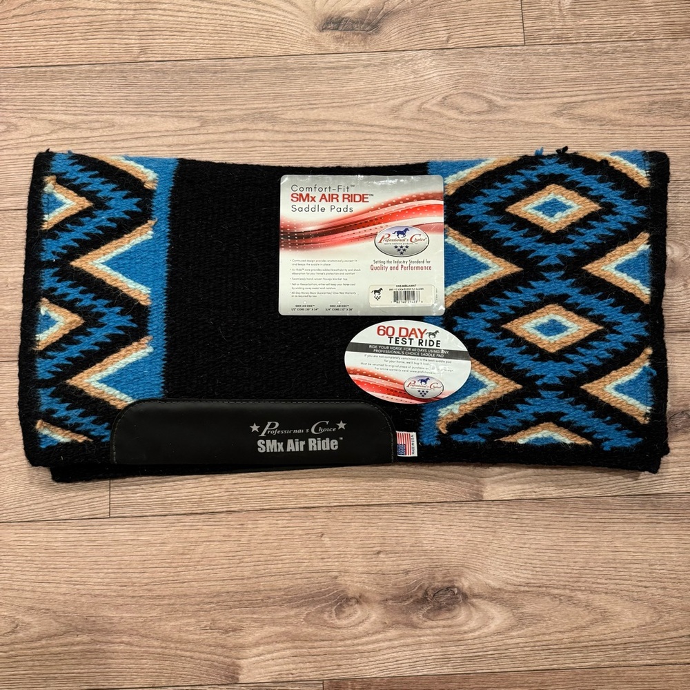 NWT Professional’s Choice Saddle Pad